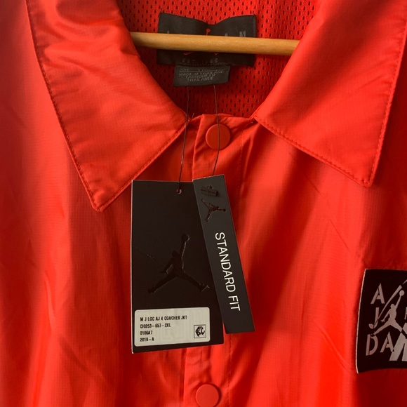 Air Jordan Legacy AJ Retro 4 Coaches Jacket Red - Picture 3 of 6